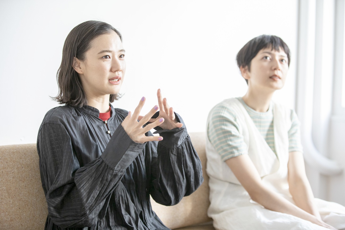 蒼井優と菊池亜希子。