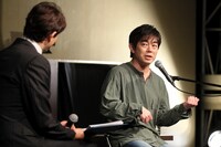 宮沢和史「留まらざること 川の如く」発売記念朗読会＆トークイベントの様子。
