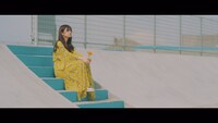 乃木坂46「滑走路」MVのワンシーン。