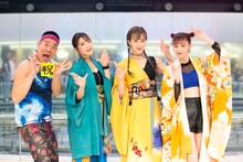 左からチェリー吉武、二瓶有加、夏焼雅、小林ひかる。
