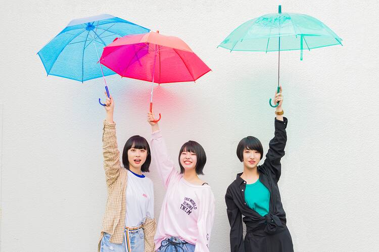 Goomiey 神戸女子大学のcmソング 夜のせいに 書き下ろし 音楽ナタリー