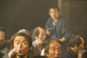 映画「二宮金次郎」の新場面写真。