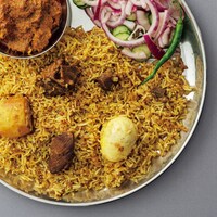 「ベンガル料理はおいしい」より、マトンのビリヤニ。