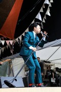 在日ファンクの浜野謙太（Vo）。