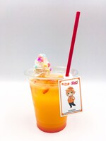 「すとぷりかふぇ」の「ジェルくん（おれんじじゅーす）」。