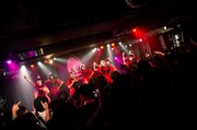 WAggのライブの様子。（Photo by Sotobayashi Kenta）