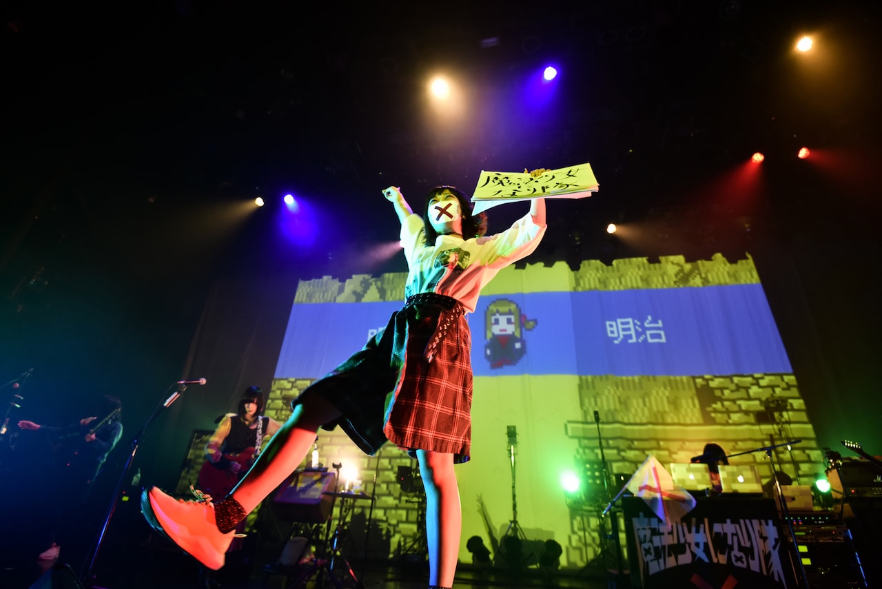 「魔法少女になり隊 ONE MAN TOUR 2019 ～Aを取り戻せ！～」東京・マイナビBLITZ赤坂公演の様子。（Photo by Yusuke Sato）