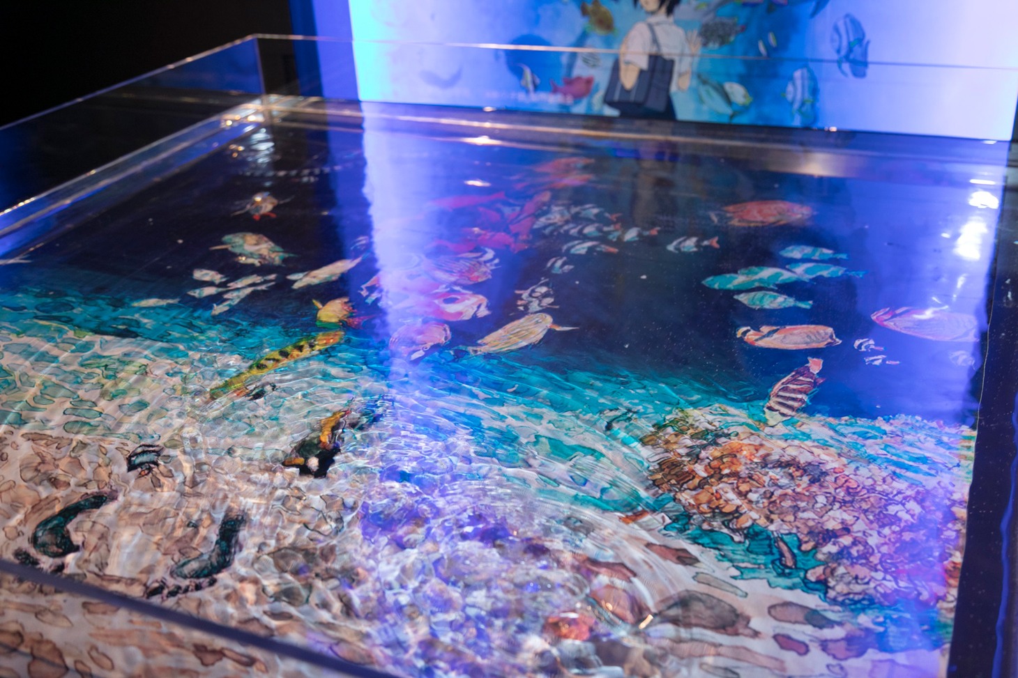 地下1階「深海」に展示された「海の幽霊」のジャケット。（写真提供：ソニー・ミュージックレーベルズ）