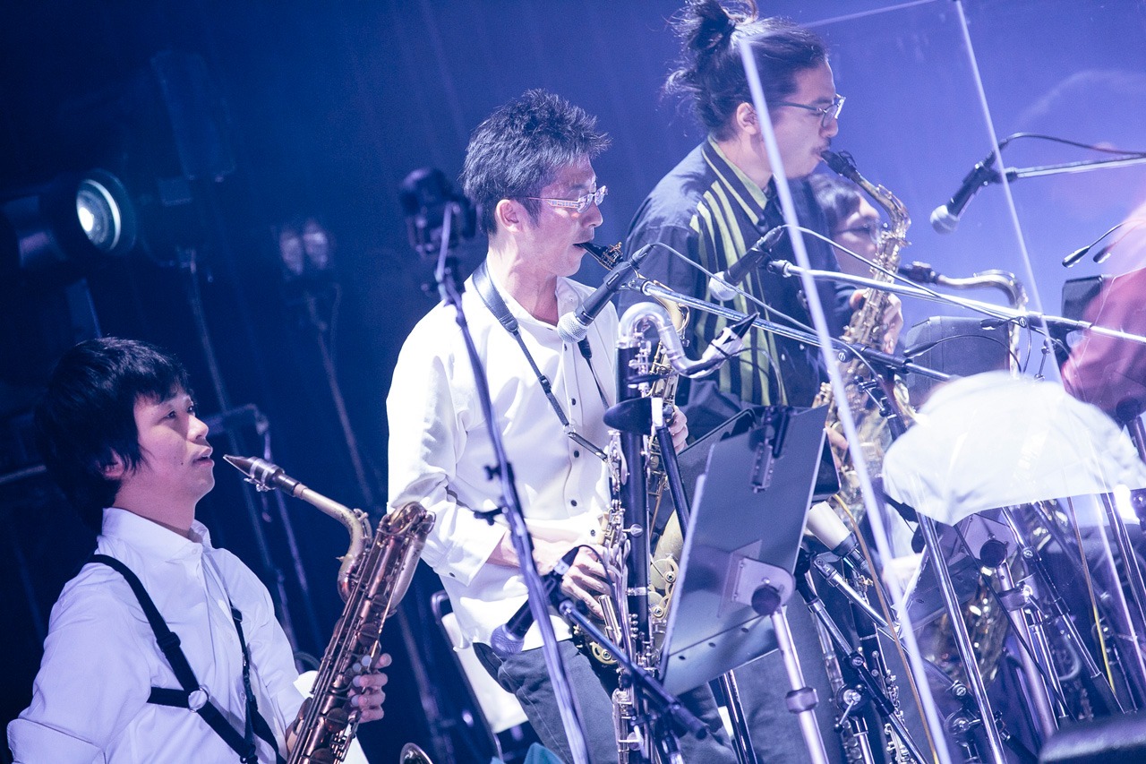 左から宮木謙介（B.Sax, B.Clarinet）、土井徳浩（Clarinet, A.Sax, Flute）、小西遼（A.Sax, Flute / CRCK/LCKS）、大石俊太郎（T.Sax, Clarinet, Flute）（撮影：三浦知也）