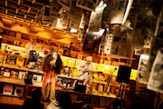EGO-WRAPPIN'のパジャマライブの様子。(撮影:藤井拓)