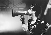 ザ・スターリンのライブの様子。（写真提供：遠藤ミチロウオフィス）