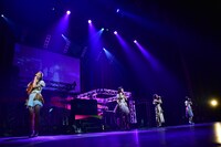 「東京女子流 CONCERT*07『10年目のはじまり』」の様子。
