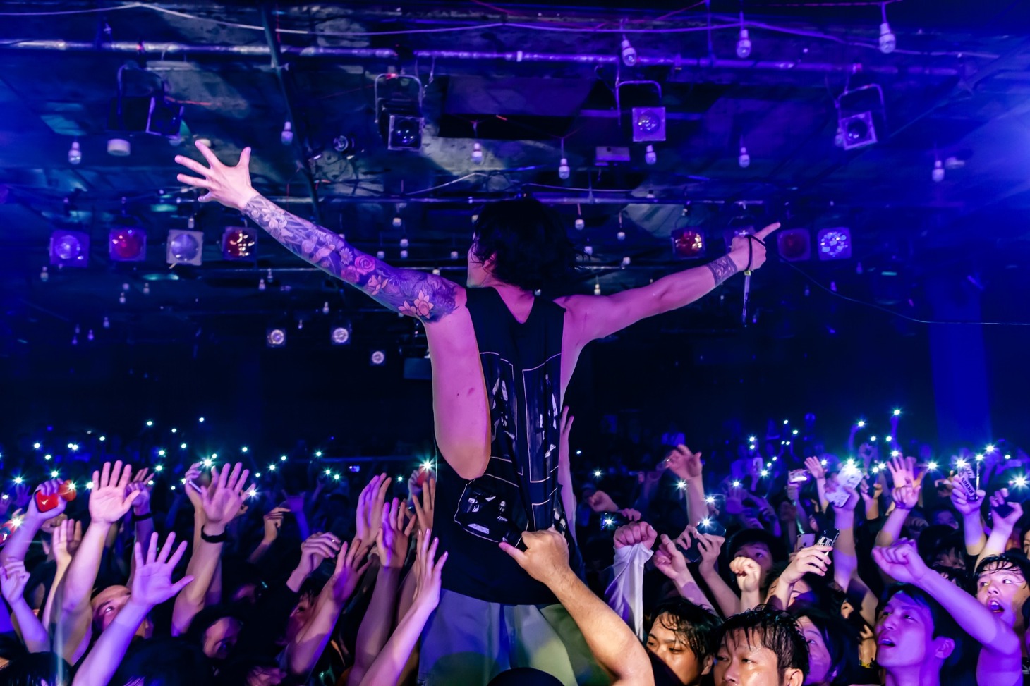 Ryo（Vo）（Photo by TAKASHI KONUMA）
