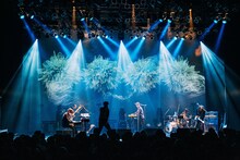 「CROSSING CARNIVAL -visual edition-」でのodolとKITEによるコラボパフォーマンスの様子。