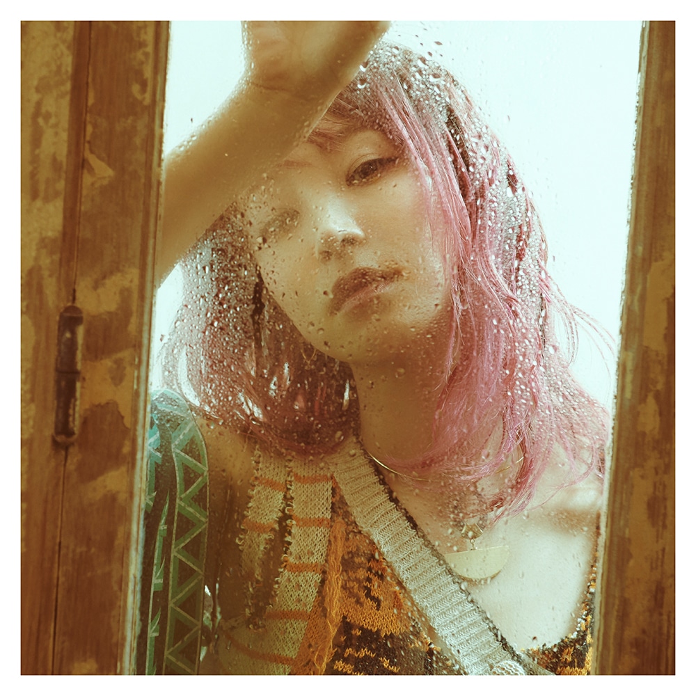 2019年7月リリースのLiSA「紅蓮華」初回限定盤ジャケット。