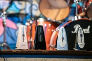 ステージに並べられたメトロノーム