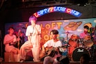 家族総出の東東東東東、混沌の“お披露目前”ライブ「さよなら家族」