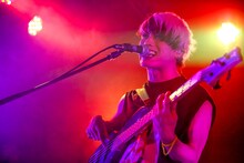 あきらかにあきら（B, Cho）（Photo by Viola Kam [V'z Twinkle Photography］）