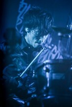 中西雅哉（Dr）（Photo by Viola Kam [V'z Twinkle Photography］）