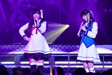 「『ウソテイ』 ～二回戦なぎvsあーりん～」で対決する佐倉薫、福原綾香。（撮影：中村ユタカ）