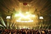 「LUNA SEA 30th anniversary LIVE -Story of the ten thousand days-」の様子。（撮影：田辺佳子、橋本塁）