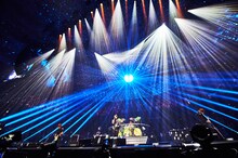 「LUNA SEA 30th anniversary LIVE -Story of the ten thousand days-」の様子。（撮影：田辺佳子、橋本塁）