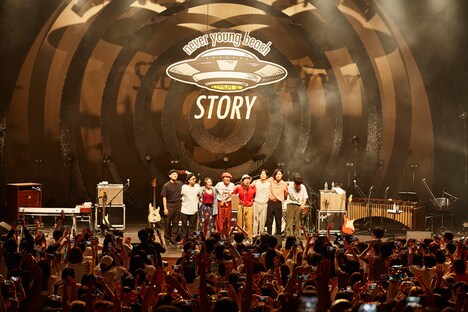 「never young beach HALL TOUR 2019 “STORY”」の様子。（Photo by Yosuke Torii）