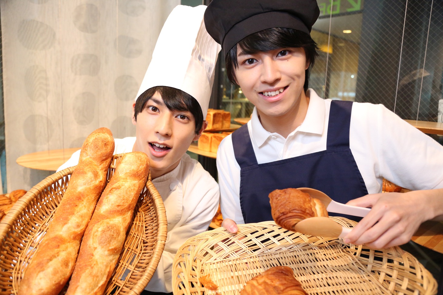 パン屋のユースケとタカシ。