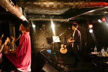 吉田山田「吉田山田47都道府県ツアー～二人またまた旅2019～」奈良公演の様子。