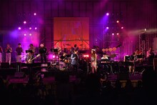 タケカワユキヒデとJUJUのセッションの様子。（提供：日比谷音楽祭）