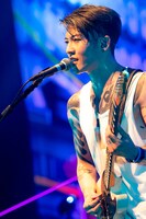 MIYAVI「Japan Tour 2019 "THE OTHER SIDE"」北海道・Zepp Sapporo公演の様子。（Photo by Yusuke Okada）