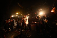 山本彩「I'm ready」沖縄・桜坂セントラル公演の様子。（写真提供：UNIVERSAL SIGMA）