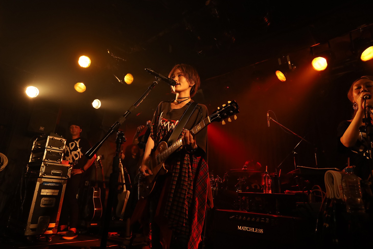 山本彩「I'm ready」沖縄・桜坂セントラル公演の様子。（写真提供：UNIVERSAL SIGMA）