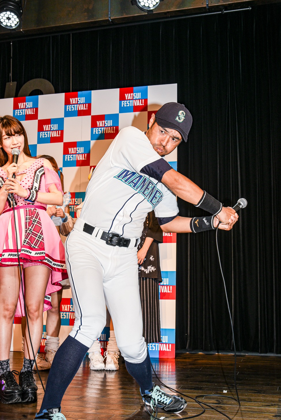 イチローのモノマネをするニッチロー'。