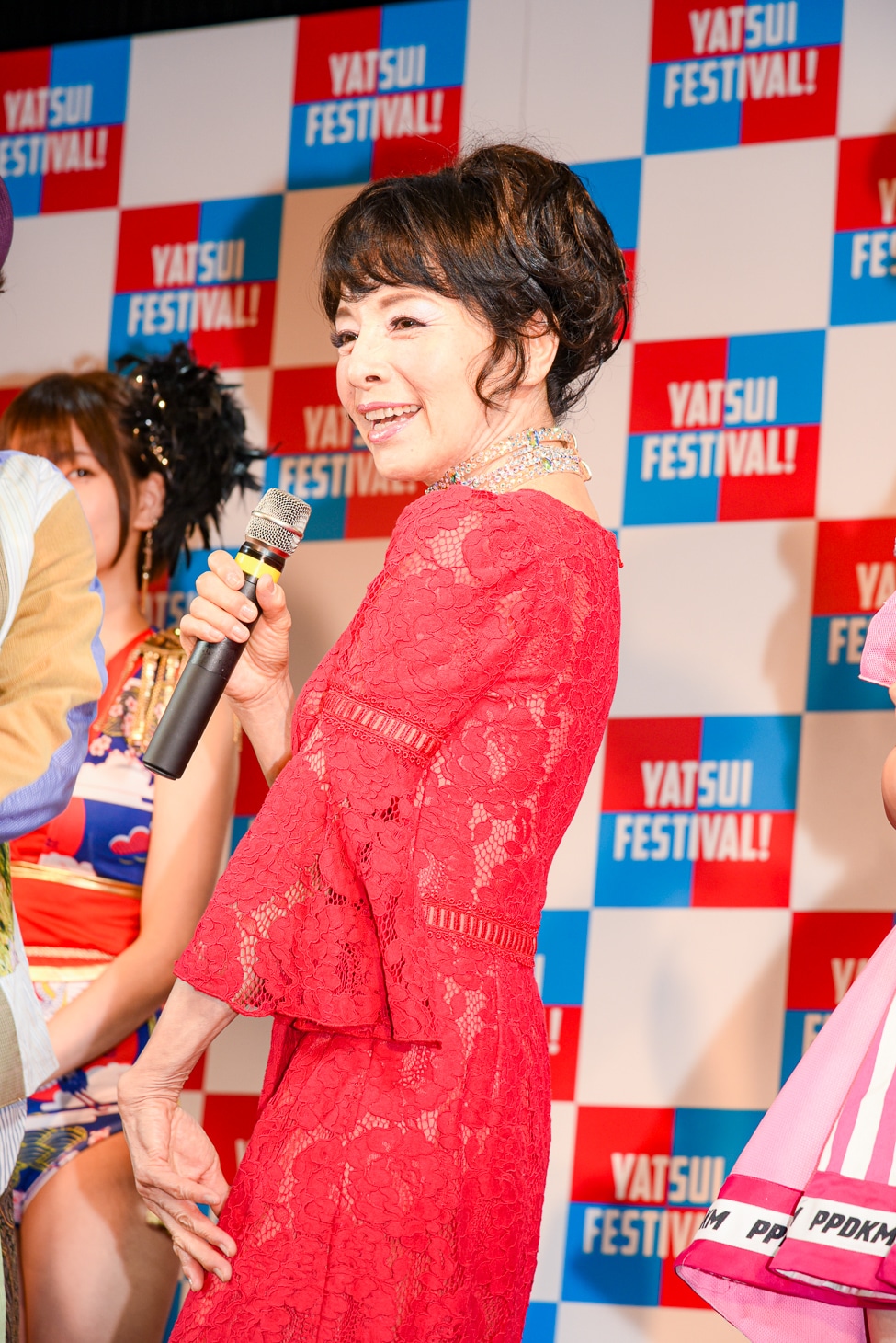 由美かおる