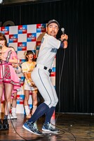 イチローのモノマネをするニッチロー'。
