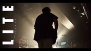 LITE「Zone 2」ライブ映像のワンシーン。