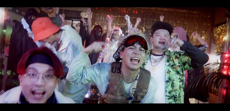 JABBA DA FOOTBALL CLUB「新世界」ミュージックビデオのワンシーン。