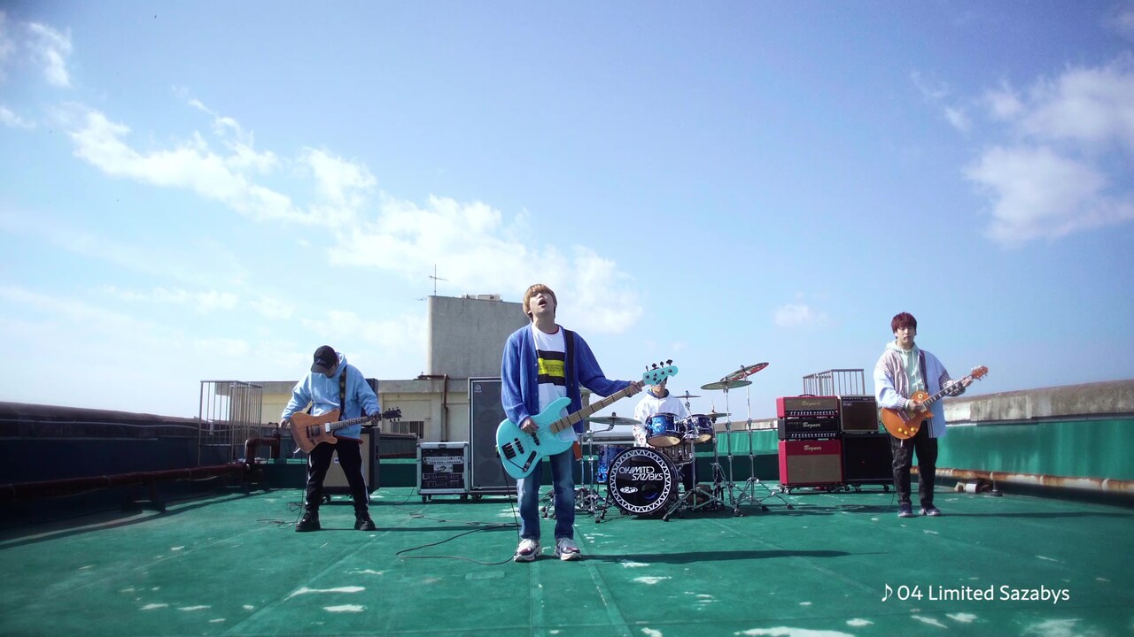 「キリンレモン」新CM「She」編より。