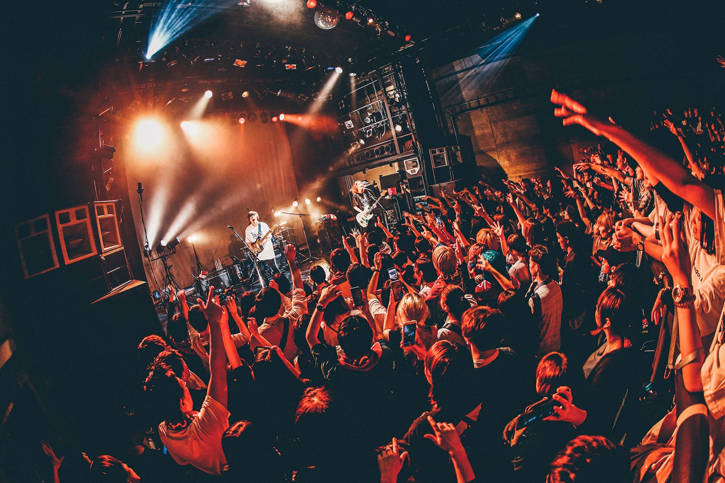 キタニタツヤ「No H(e)aven for Her」の様子。（撮影：西槇太一）