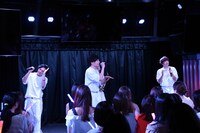 SALTY's「塩会～新衣装お披露目会～」の様子。