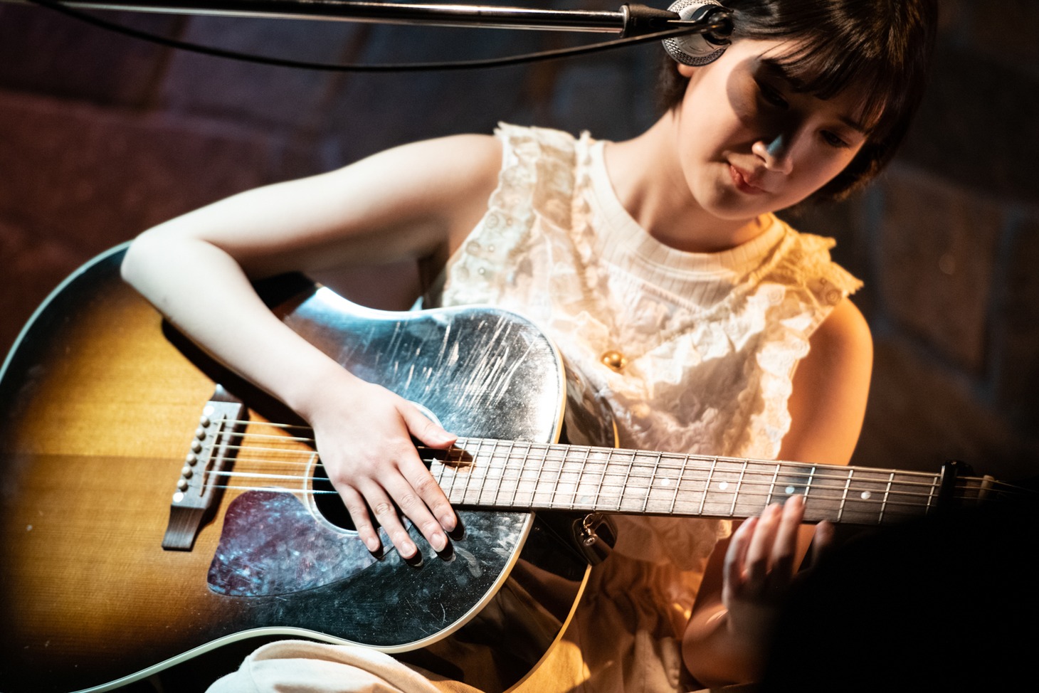 湯木慧ワンマンライブ「誕生～始まりの心実～」の様子。（撮影：小嶋文子）