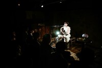 湯木慧ワンマンライブ「誕生～始まりの心実～」の様子。（撮影：小嶋文子）