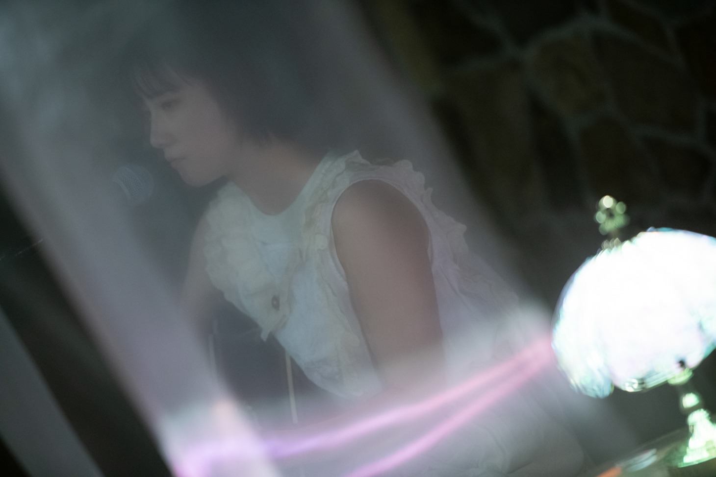 湯木慧ワンマンライブ「誕生～始まりの心実～」の様子。（撮影：小嶋文子）