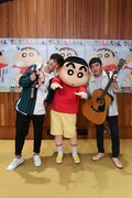 左から北川悠仁、野原しんのすけ、岩沢厚治。（写真提供：テレビ朝日）