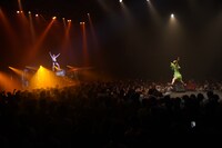 左からクリトリック・リス、眉村ちあき。