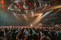 「眉村ちあき 3rdワンマンライブ～東京湾へダイビング！～」の様子。