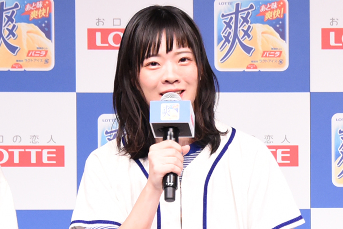 宮崎朝子（G, Vo）