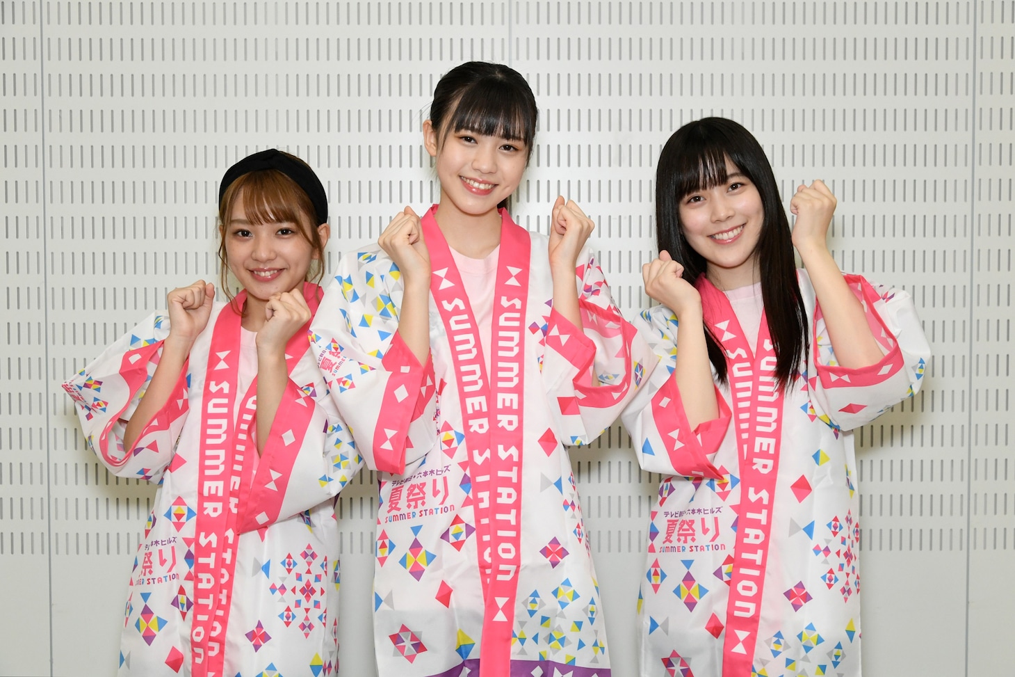 左から長月翠、阿部菜々実、間島和奏。