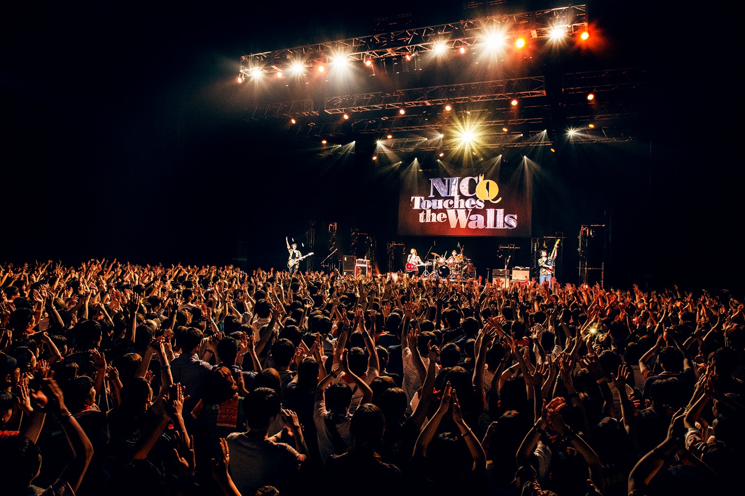 NICO Touches the Walls「NICO Touches the Walls TOUR "MACHIGAISAGASHI '19" -QUIZMASTER-」TOKYO DOME CITY HALL公演の様子。（撮影：岡田貴之）